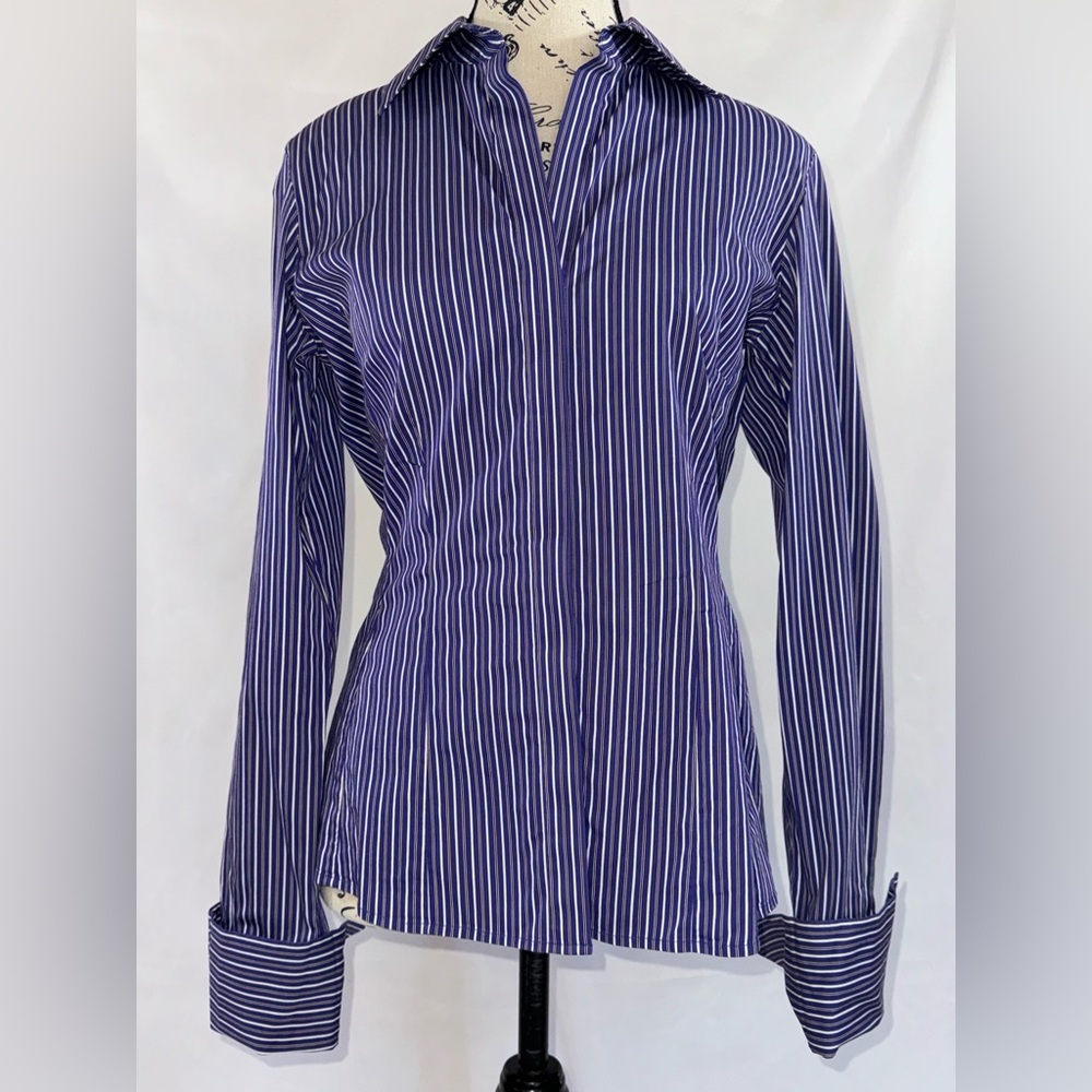 EUC: Thomas Pink (London) Sharp looking Purple & White striped shirt